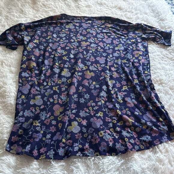 LuLaRoe Disney Collection Irma Tunic Top Minnie Mouse Floral Navy Blue - Picture 5 of 5